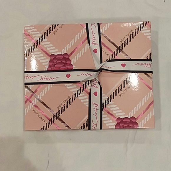 Gift Set Betsey Johnson hat/wallet nib - Picture 3 of 9